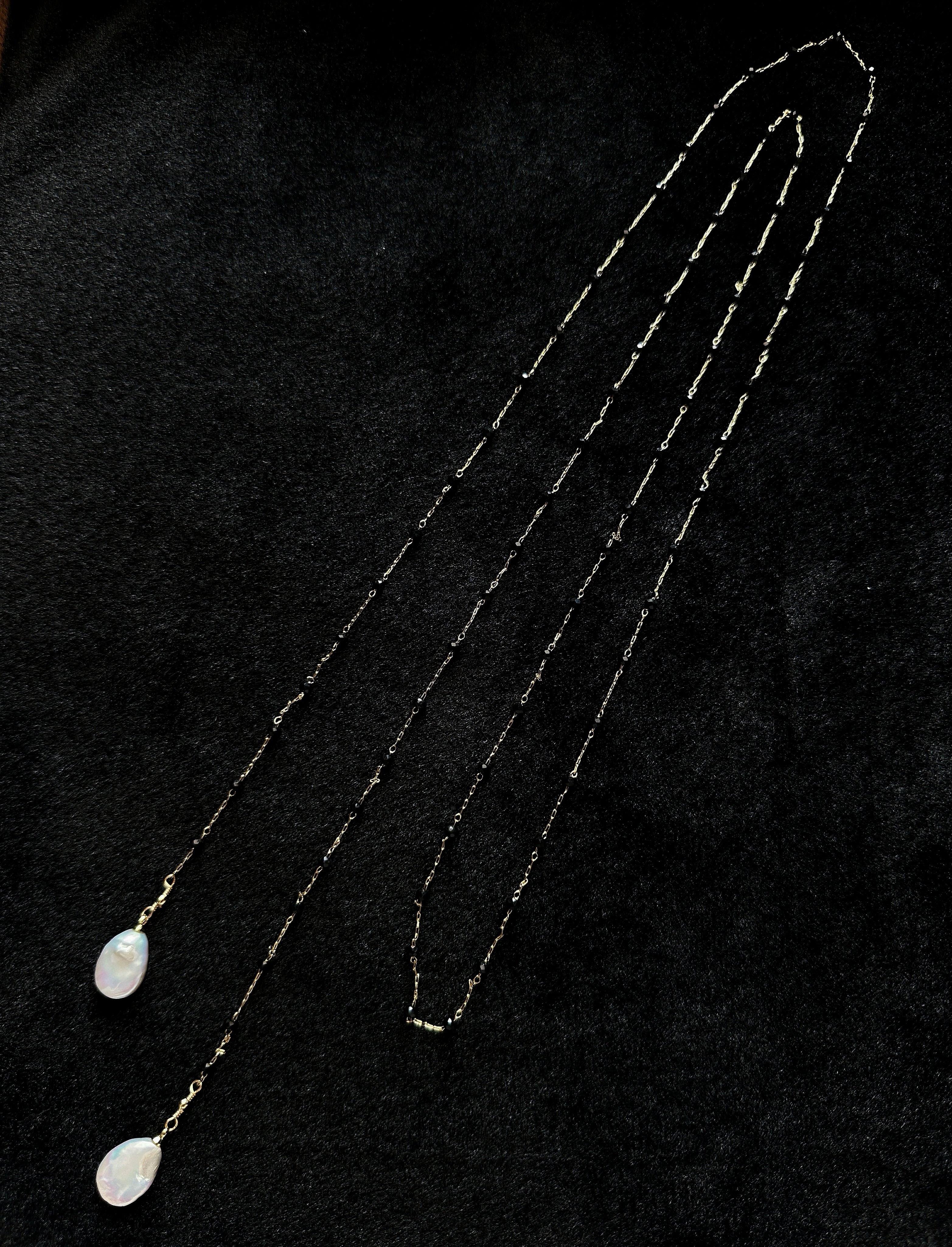 TT original-necklace-Black crystal natural baroque pearl pendant | Long necklace, sweater chain, Y-shaped chain | Exquisite double-layered necklace | High-end, sophisticated, and cool style
