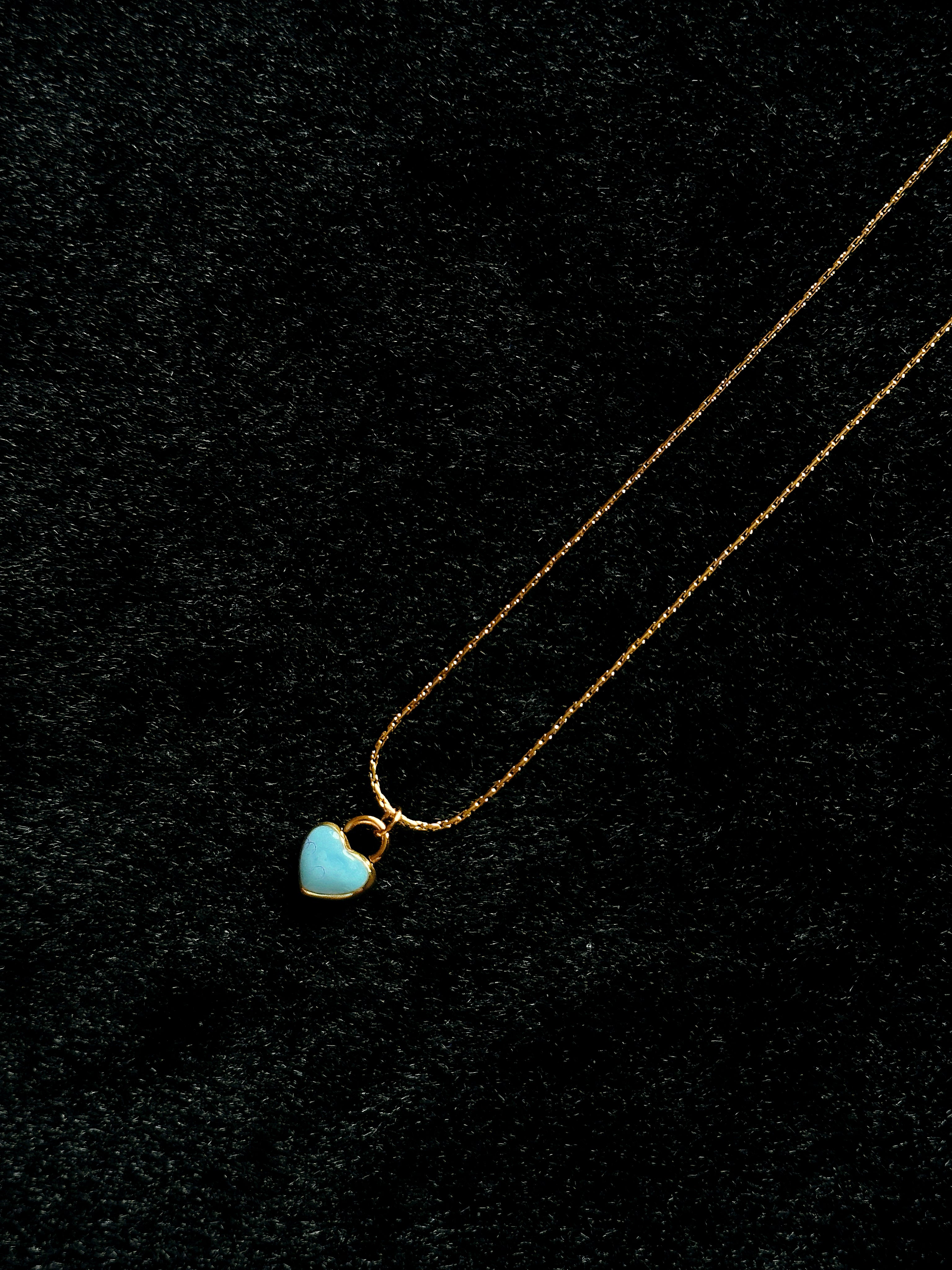 TT original-necklace-Summer Chic Outfit Ideas | Exquisite Blue Heart Pendant Necklace for Women | Simple and Elegant Stacked Gold Chain Jewelry | Cute Everyday Jewelry