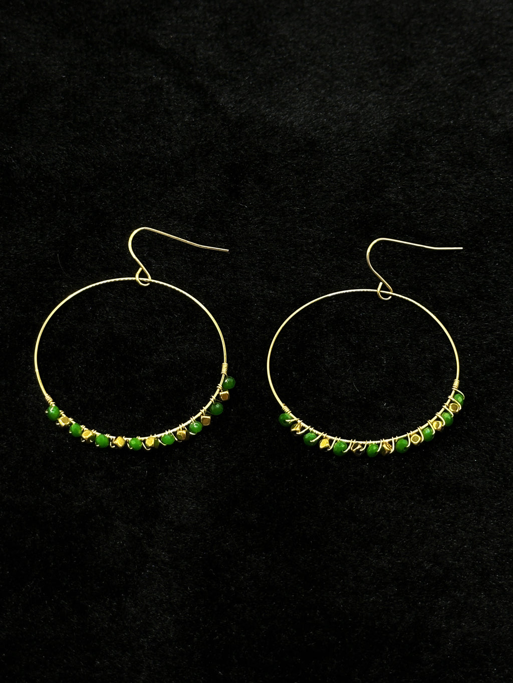 TT original-earring-Bohemian-style green gemstone earrings | Beach vacation style | Travel photography essential | Vintage handmade earrings | One-of-a-kind handmade pieces