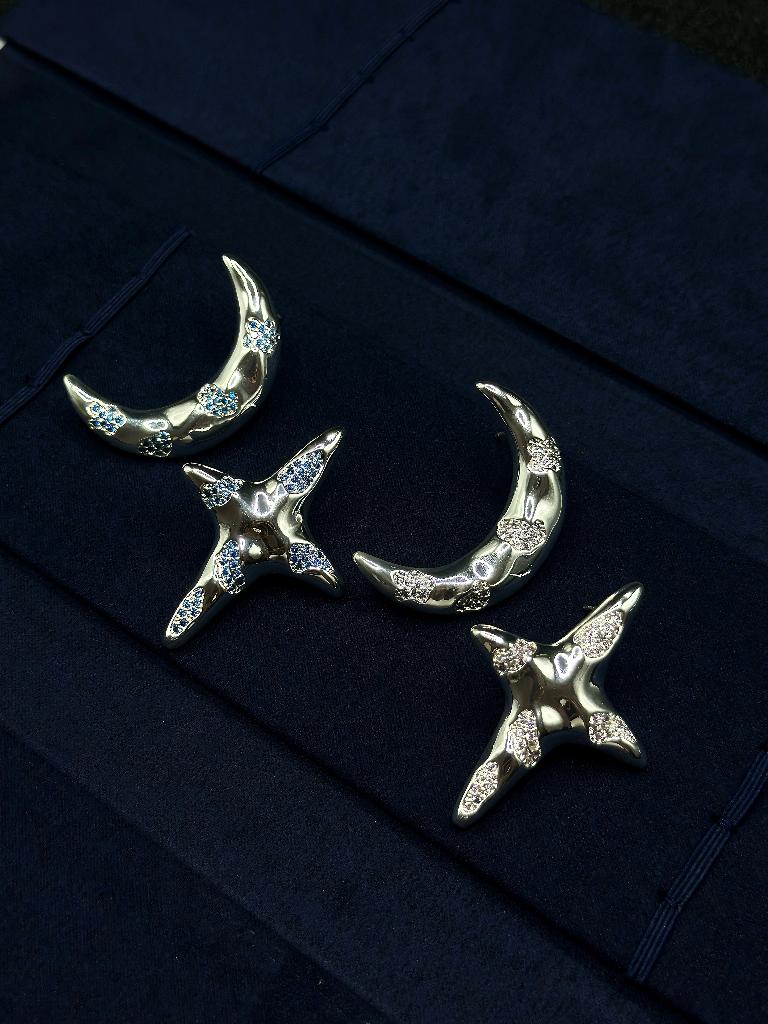 TT original-earring-High-end asymmetrical star and moon earrings | AB style earrings | Romantic cosmic-themed gift | Sweet and cool style | Astrological element earrings