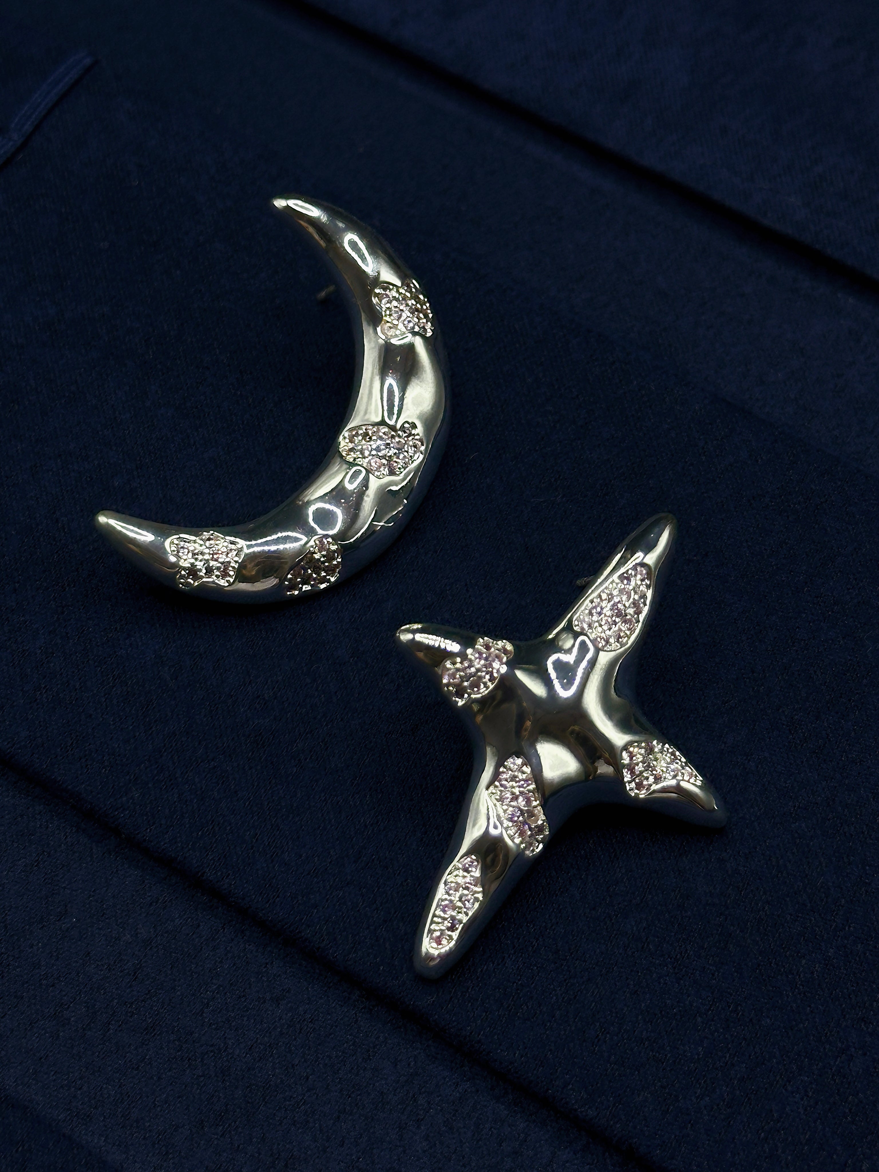 TT original-earring-High-end asymmetrical star and moon earrings | AB style earrings | Romantic cosmic-themed gift | Sweet and cool style | Astrological element earrings