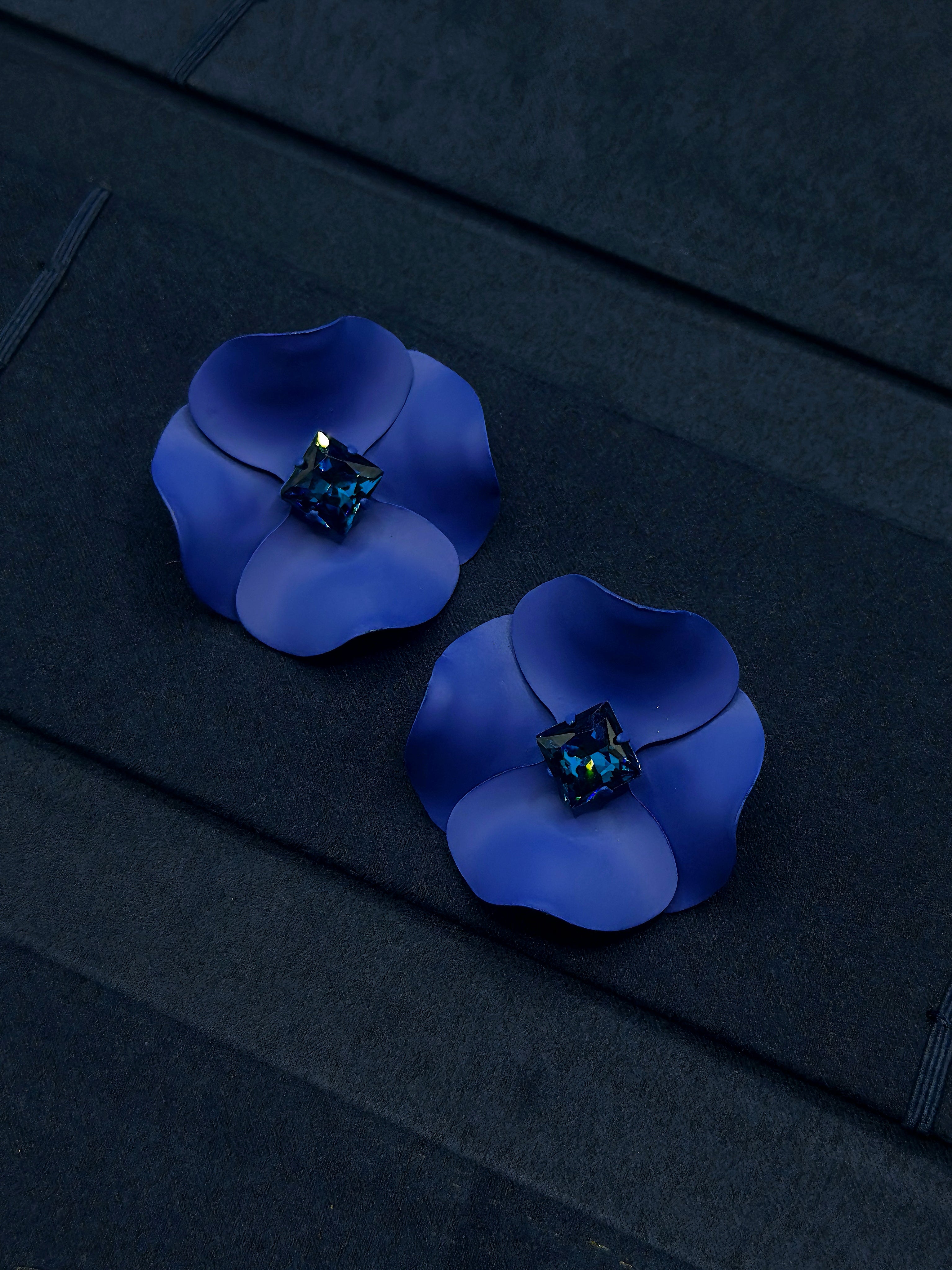 TT original-earring-European-style 3D flower earrings | Blue petal stud earrings | Bridesmaid evening dress accessories | Medium and large size earrings | High-end accessories