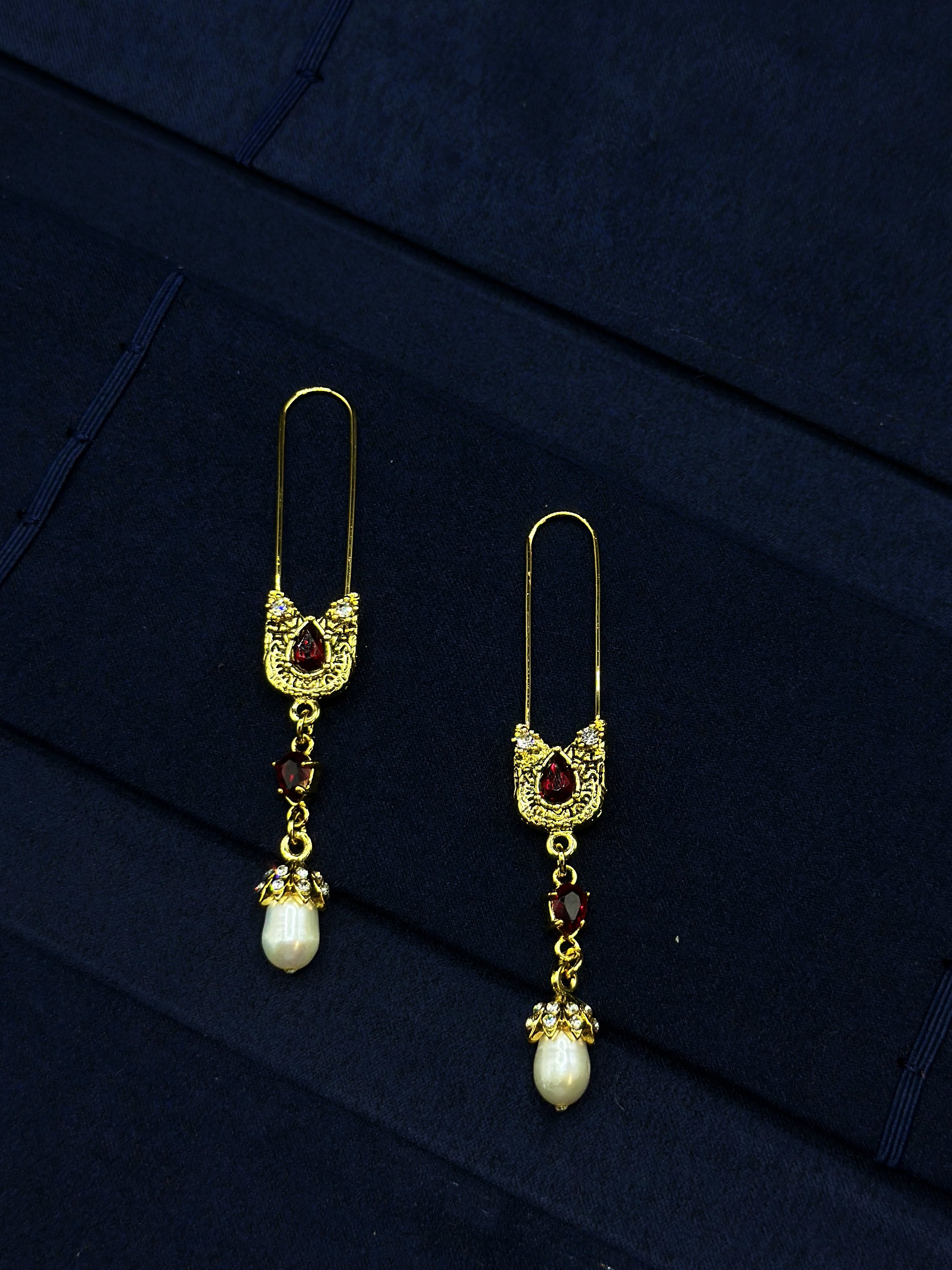 TT original-earring-Vintage red court-style earrings | Gorgeous gold openwork earrings | Wedding jewelry | Victorian style jewelry