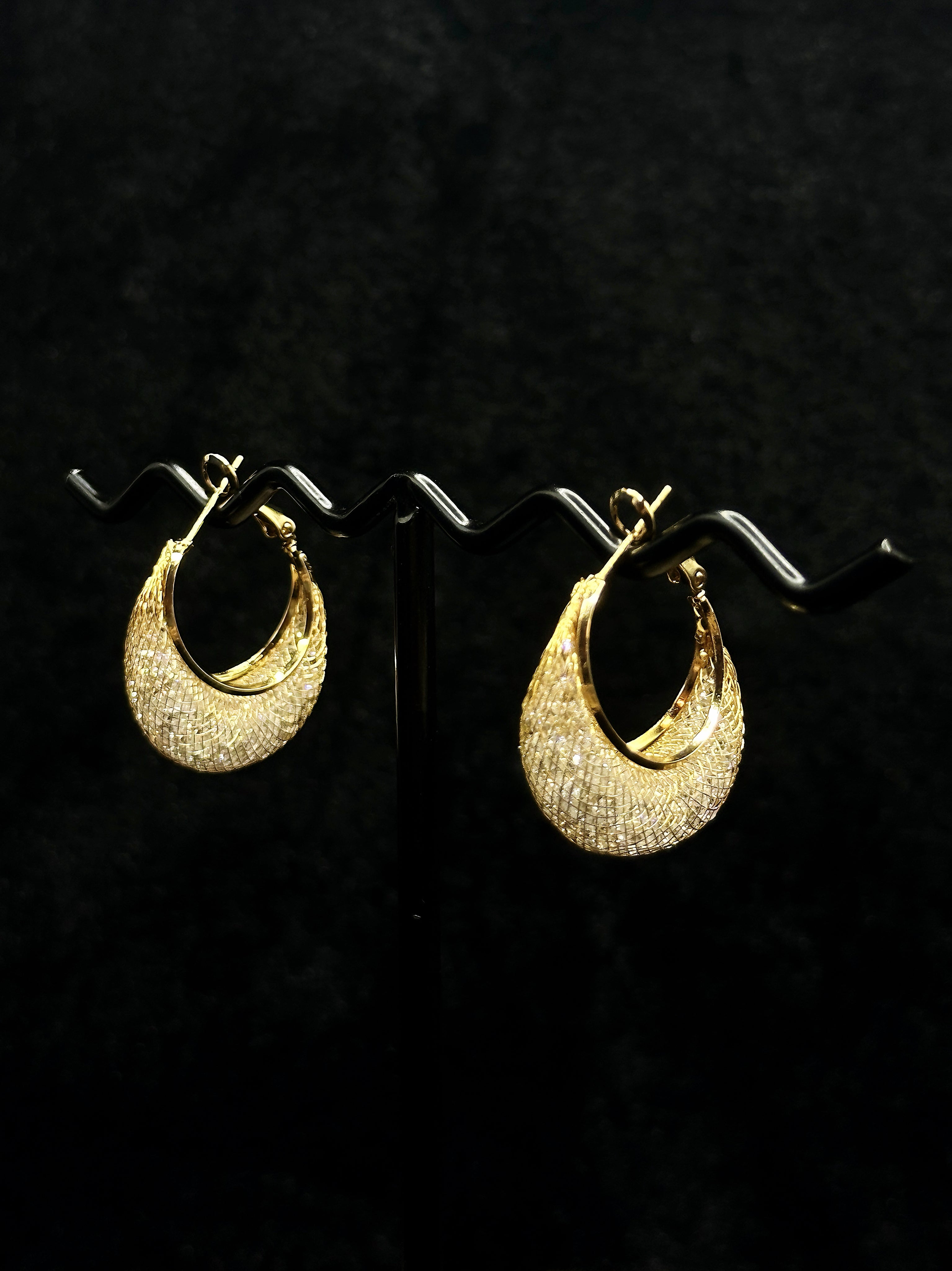 TT original-earring-Gold woven textured teardrop earrings | Mesh statement earrings | Evening accessories | Sparkling diamond luxury jewelry