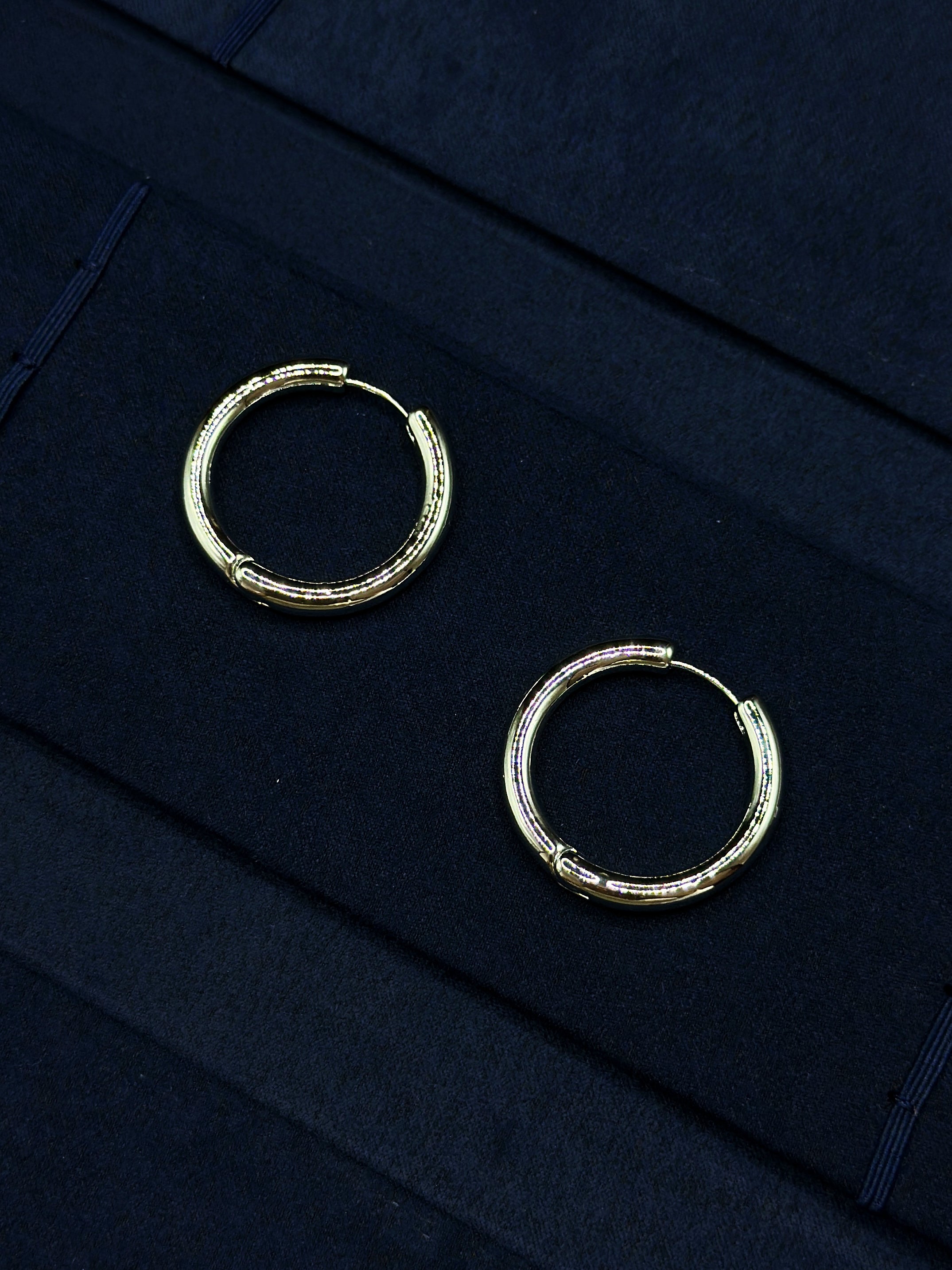 TT original-earring-Classic silver hoop earrings | Simple everyday jewelry | A must-have for women's commutes | Versatile