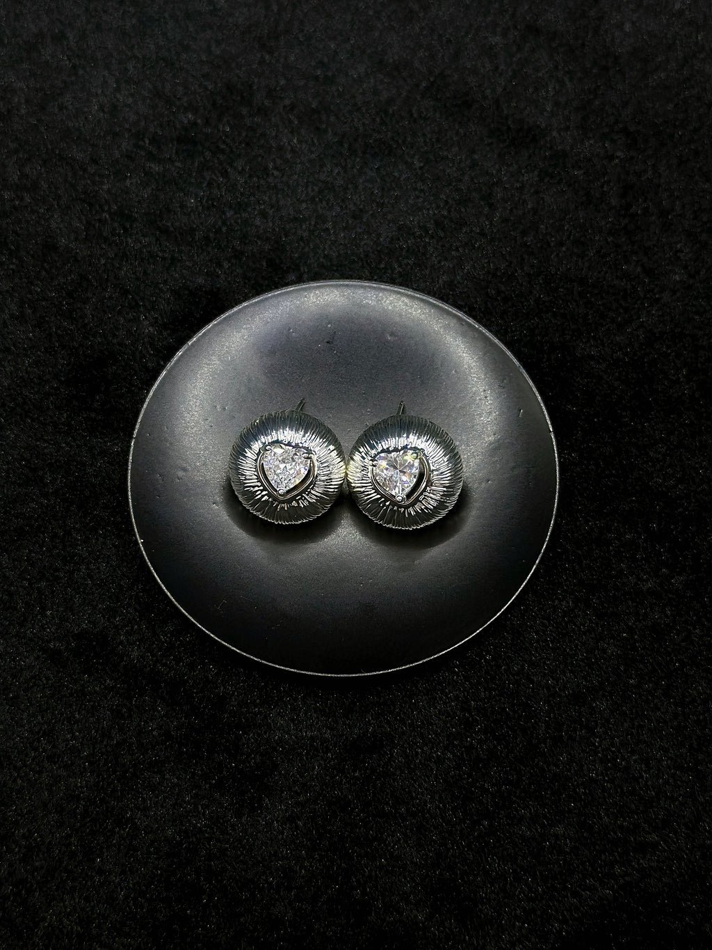 TT original-earring-Women's Romantic Heart-Shaped Earrings | Silver Diamond Earrings | Romantic and Stylish | Simple and Elegant