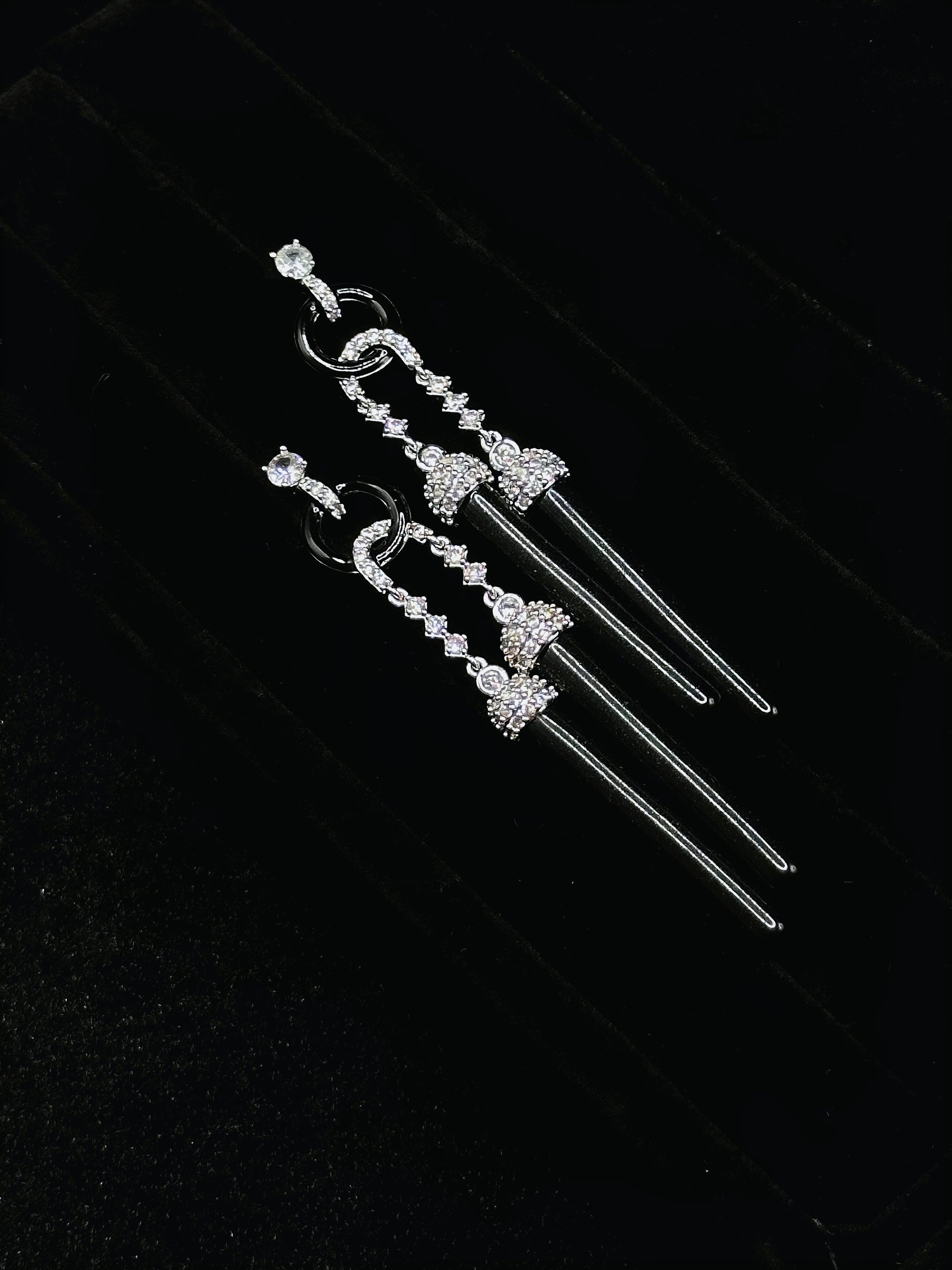 TT original-earring-Black and silver color-blocked long tassel earrings | Chain-studded diamond earrings | Suitable for evening photoshoots | Hypoallergenic 925 silver needles