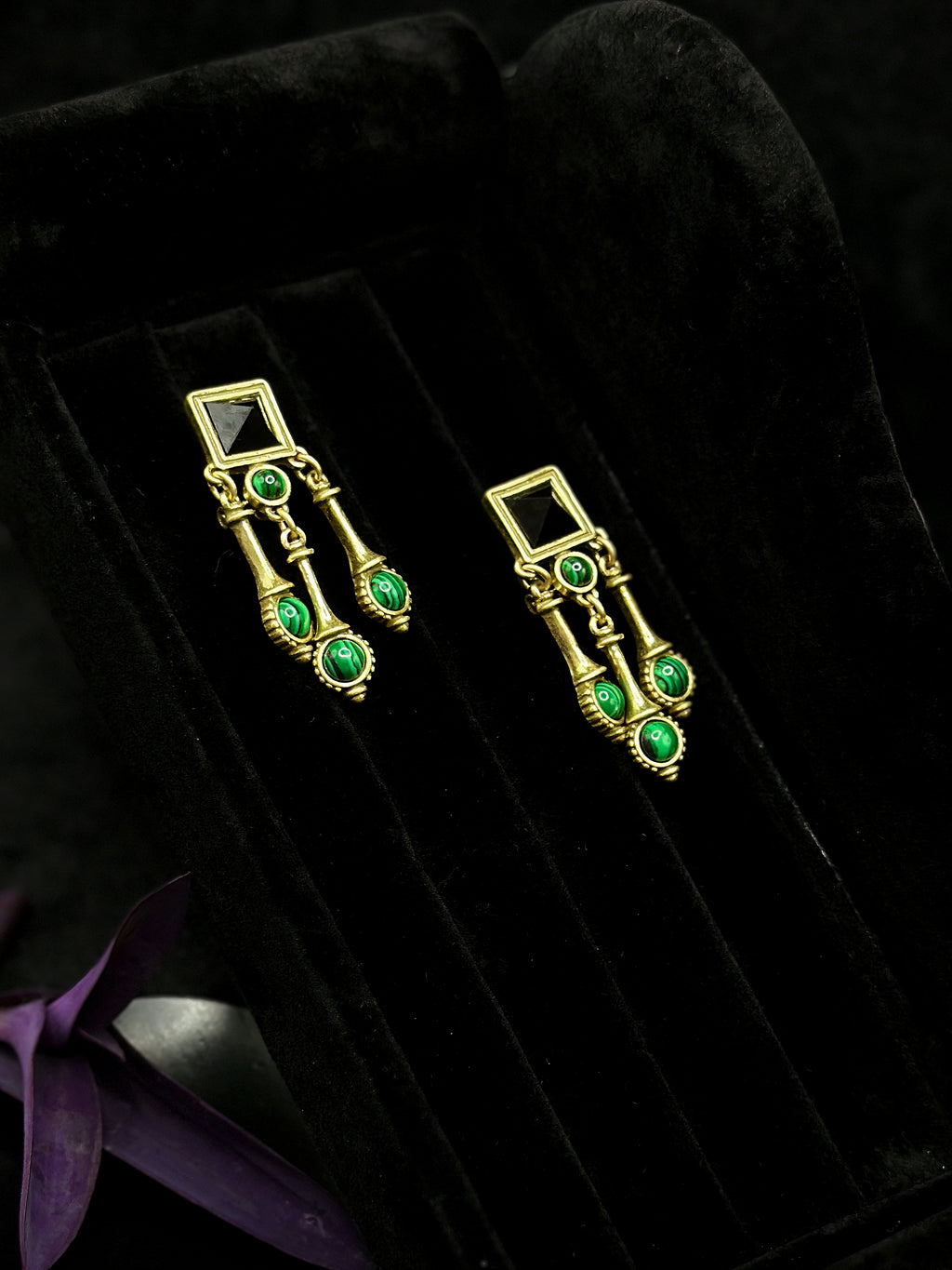 TT original-earring-French vintage style dangling earrings | Malachite stud earrings | Art Deco earrings | Niche court style earrings | Affordable luxury gemstones