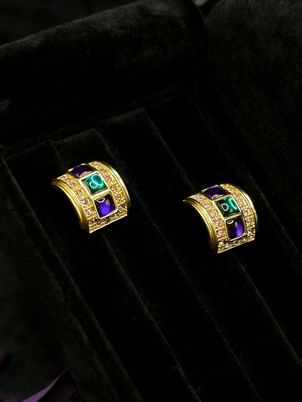 TT original-earring-Niche Retro Colorful Gold Earrings | Brightening and Elegant Earrings | French Luxury Gold Earrings | High-End Niche Style