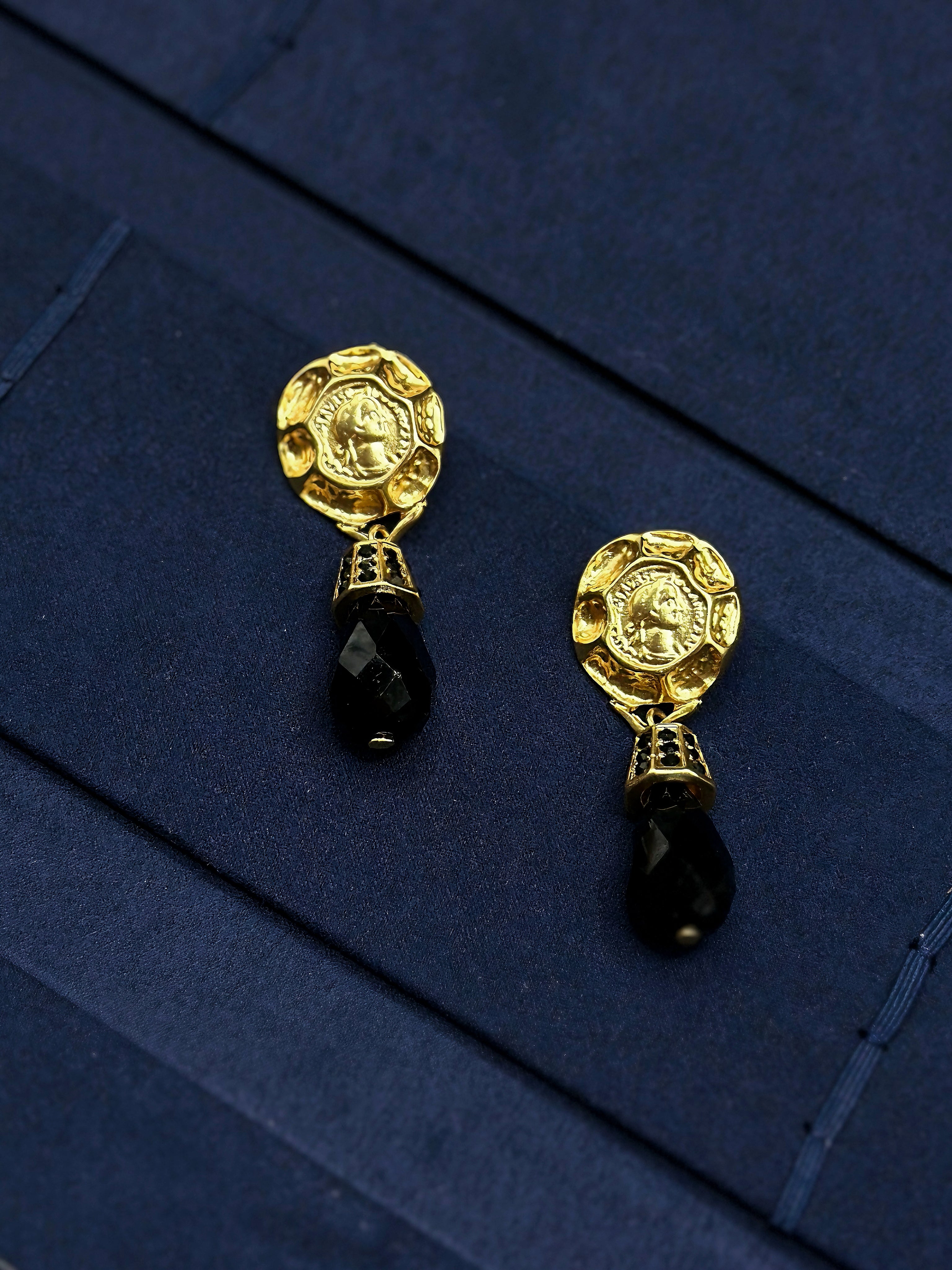 TT original-earring-Niche Design Court Style Earrings | Elegant for Dates and Evenings | Vintage French Black and Gold Antique Coin Embossed Earrings | Versatile for Commuting and Parties