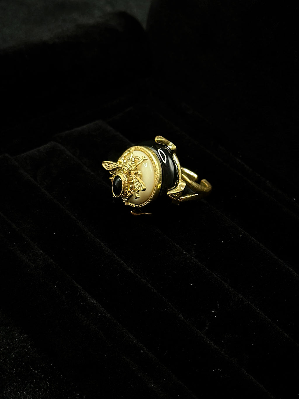 TT original-ring-Vintage Bee Ring | Gold and Black Enamel Dome Ring | Luxury Vintage Insect Jewelry | Fashion Gift for Women