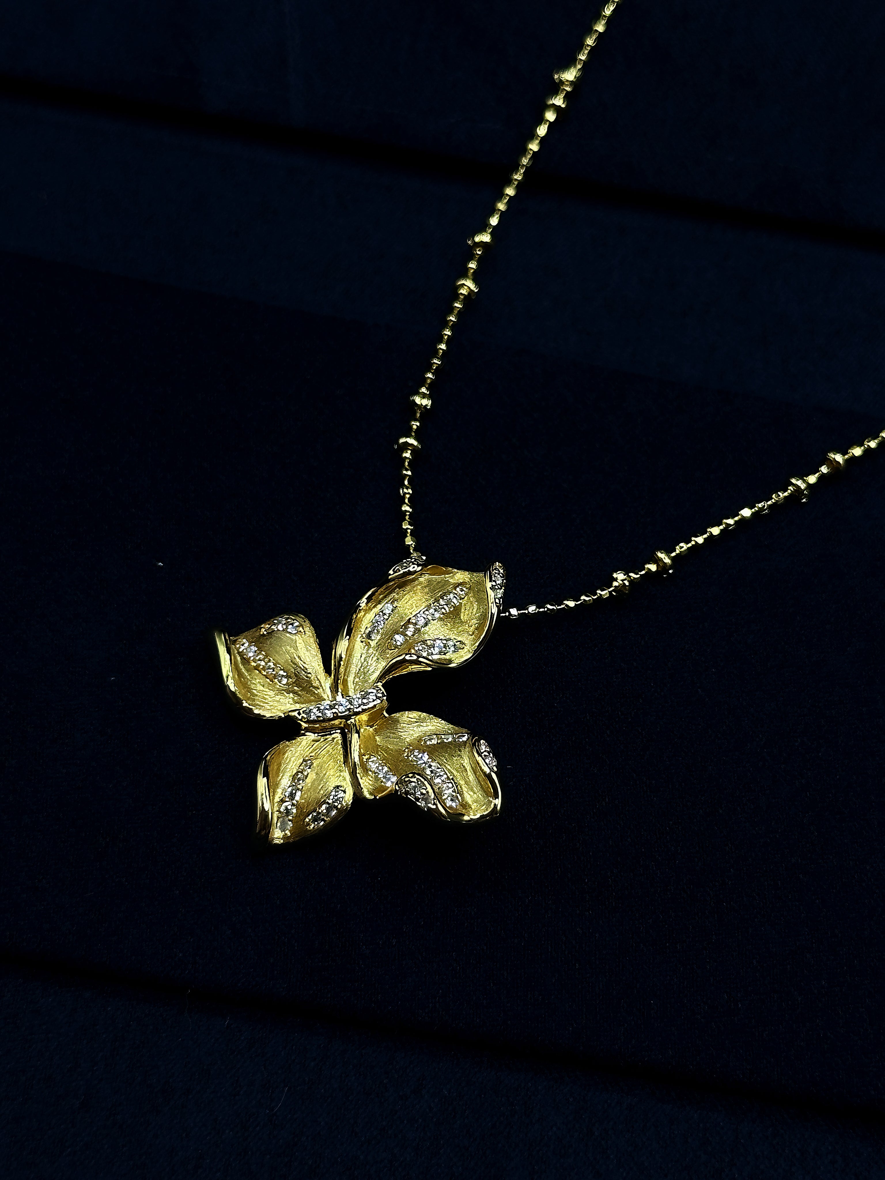 TT original-necklace-Gold 3D Flower Necklace | Delicate Petal Bead Chain - Luxurious Gift | Elegant Necklace for Women in the Workplace | Valentine's Day Gift - Popular Style