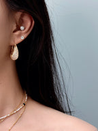 TT original-earring-Gold woven textured teardrop earrings | Mesh statement earrings | Evening accessories | Sparkling diamond luxury jewelry