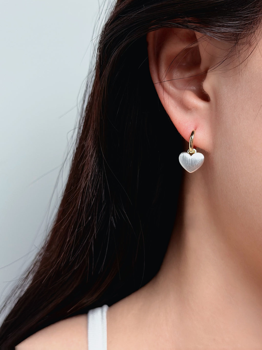 TT original-earring-Women's Gold Heart-Shaped Earrings | Matte Heart-Shaped Pendant Earrings | Simple and Romantic Jewelry Gifts