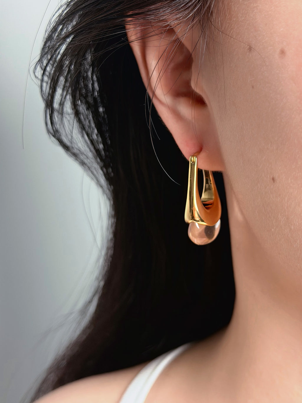 TT original-earring-Gold Clear Crystal Earrings | Modern Minimalist | Simple Teardrop Earrings | Everyday Elegant Jewelry