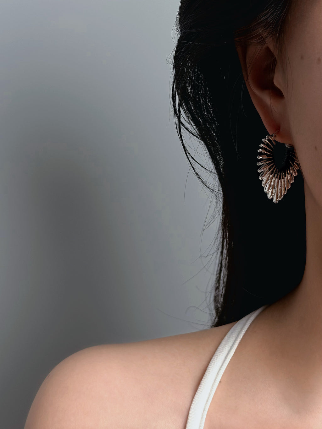 TT original-earring-Heart-shaped geometric earrings | Modern minimalist jewelry | Silver minimalism | Unique handmade jewelry