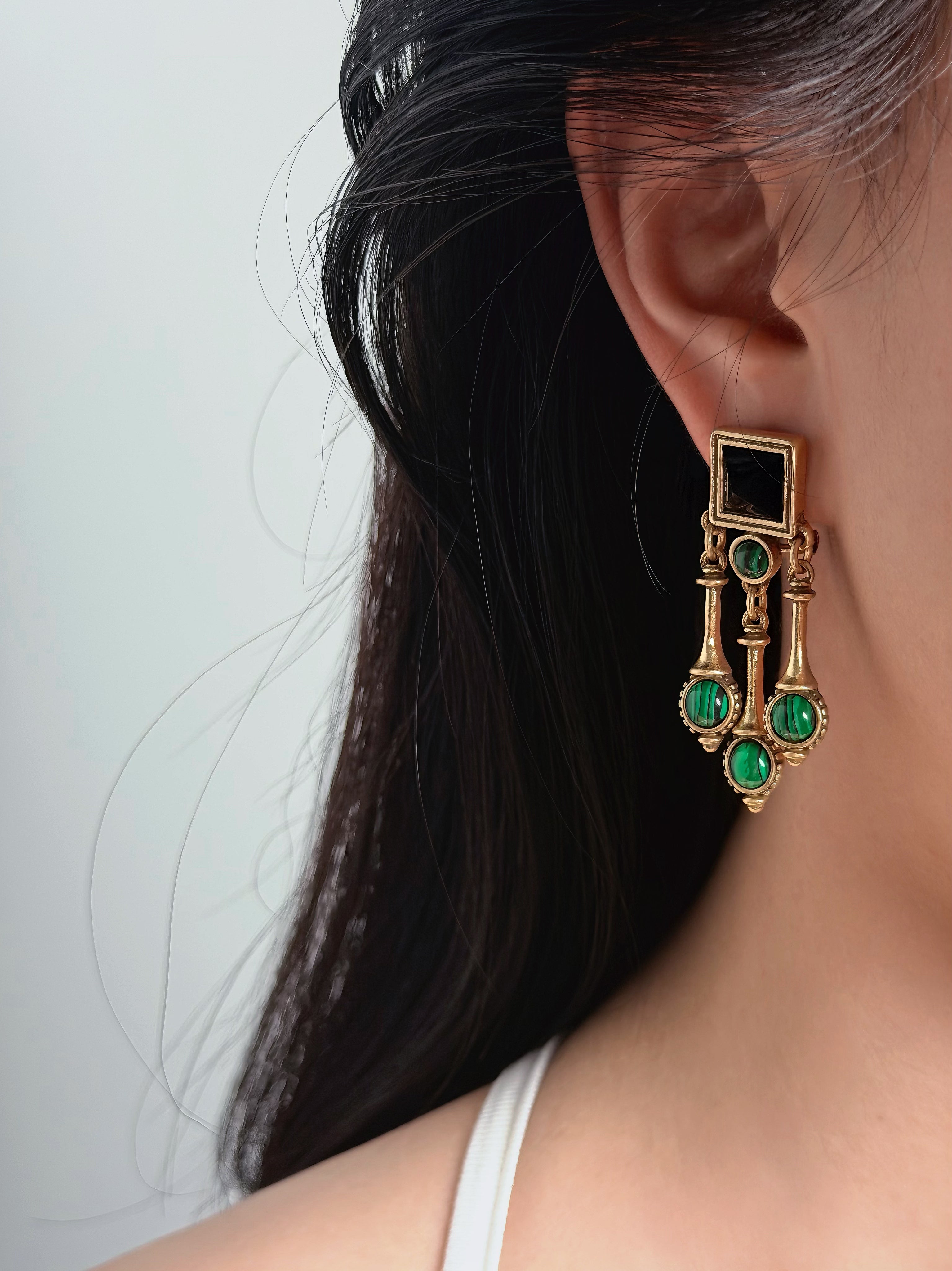TT original-earring-French vintage style dangling earrings | Malachite stud earrings | Art Deco earrings | Niche court style earrings | Affordable luxury gemstones