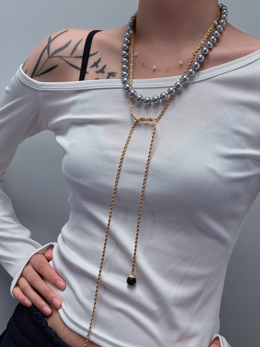 TT original-necklace-Silver-grey mother-of-pearl necklace | Timeless women's pearl jewelry, suitable for both work and evening occasions.