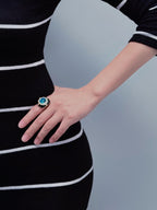 TT original-ring-Black and gold square cushion-shaped wide ring | Niche design | Affordable luxury bright blue faux gemstone ring (for commuting, parties, or gifts)