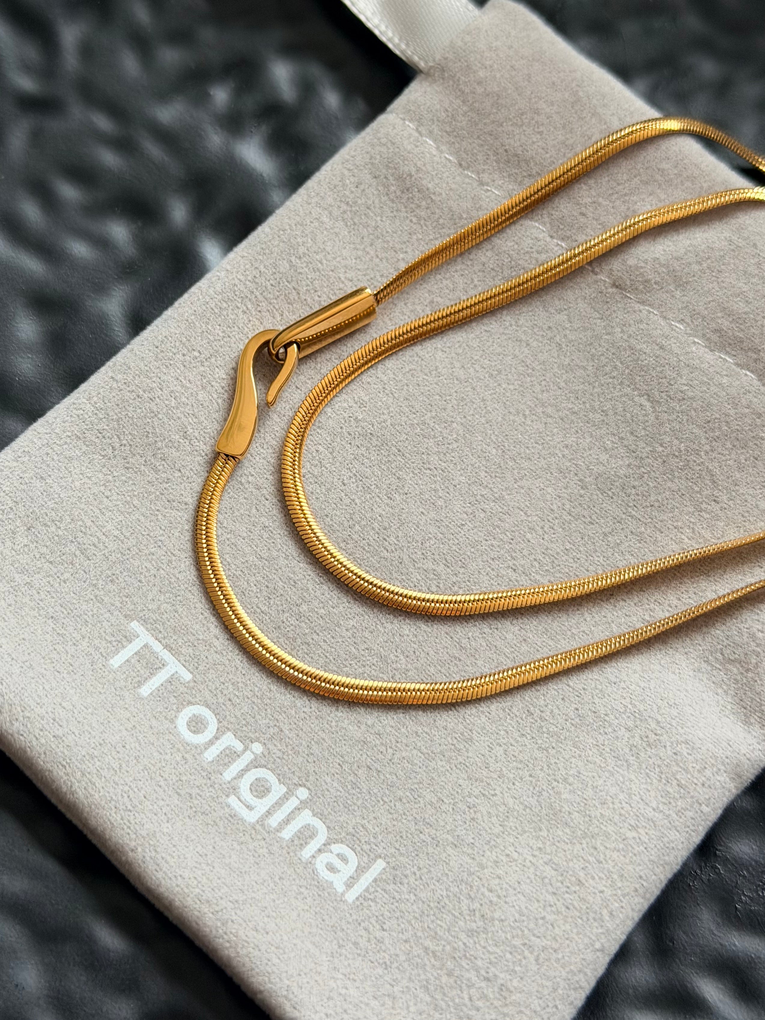 TT original-necklace-Basic layering style | Unisex | Simple gold flat snake chain | European and American style metal necklace | Minimalist clavicle chain | Niche and understated style