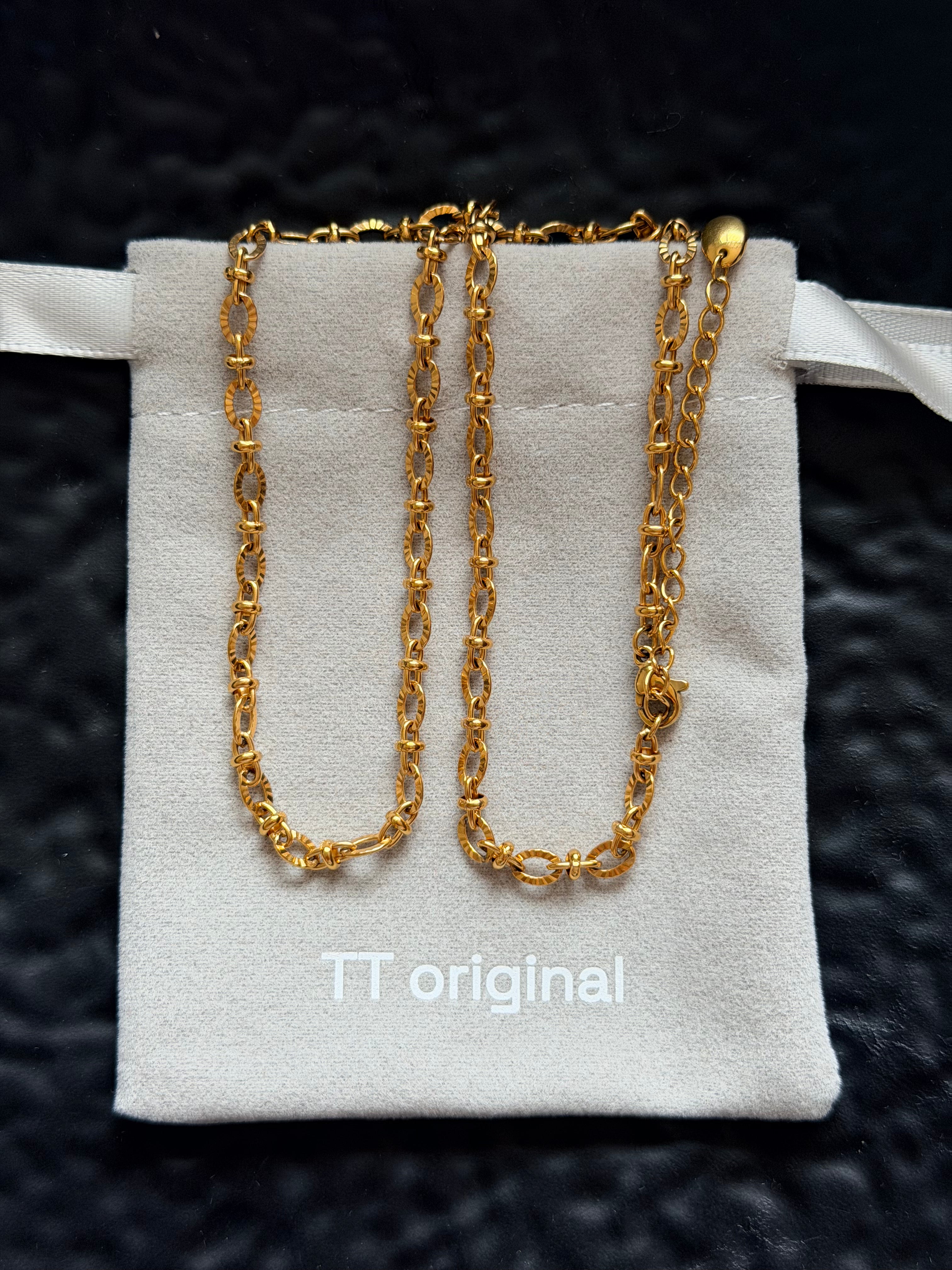 TT original-necklace-Gold vintage minimalist long necklace | Versatile jewelry for layering | Luxurious engraved chain links | Ideal gift choice