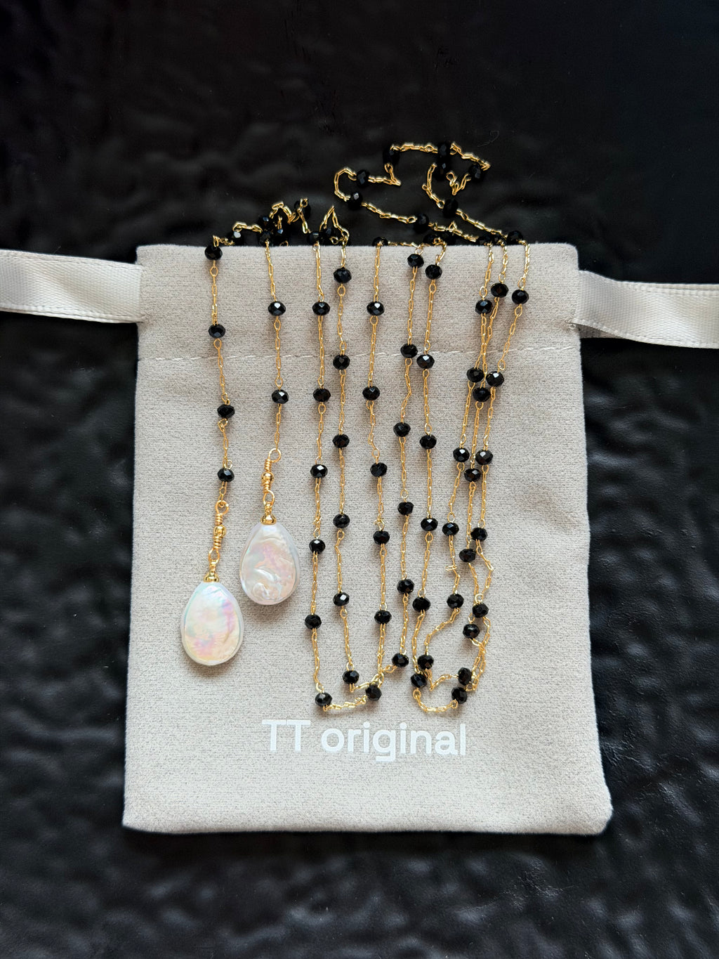 TT original-necklace-Black crystal natural baroque pearl pendant | Long necklace, sweater chain, Y-shaped chain | Exquisite double-layered necklace | High-end, sophisticated, and cool style