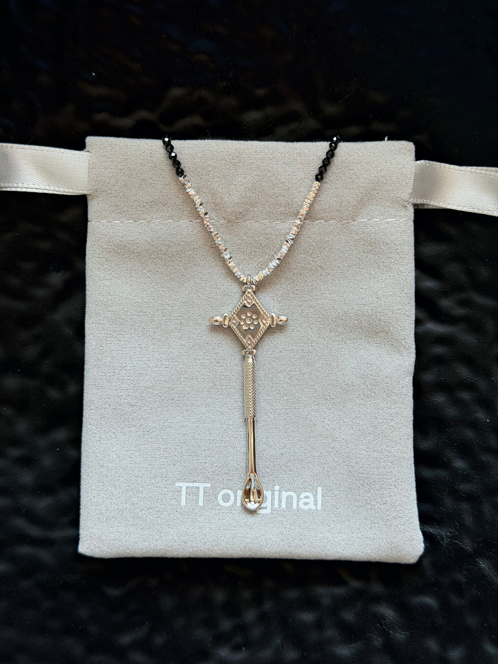TT original-necklace-Black and silver long layered necklace | Vintage luxury long chain necklace | Natural crystal | Semi-transparent gray beads | Diamond-shaped pendant