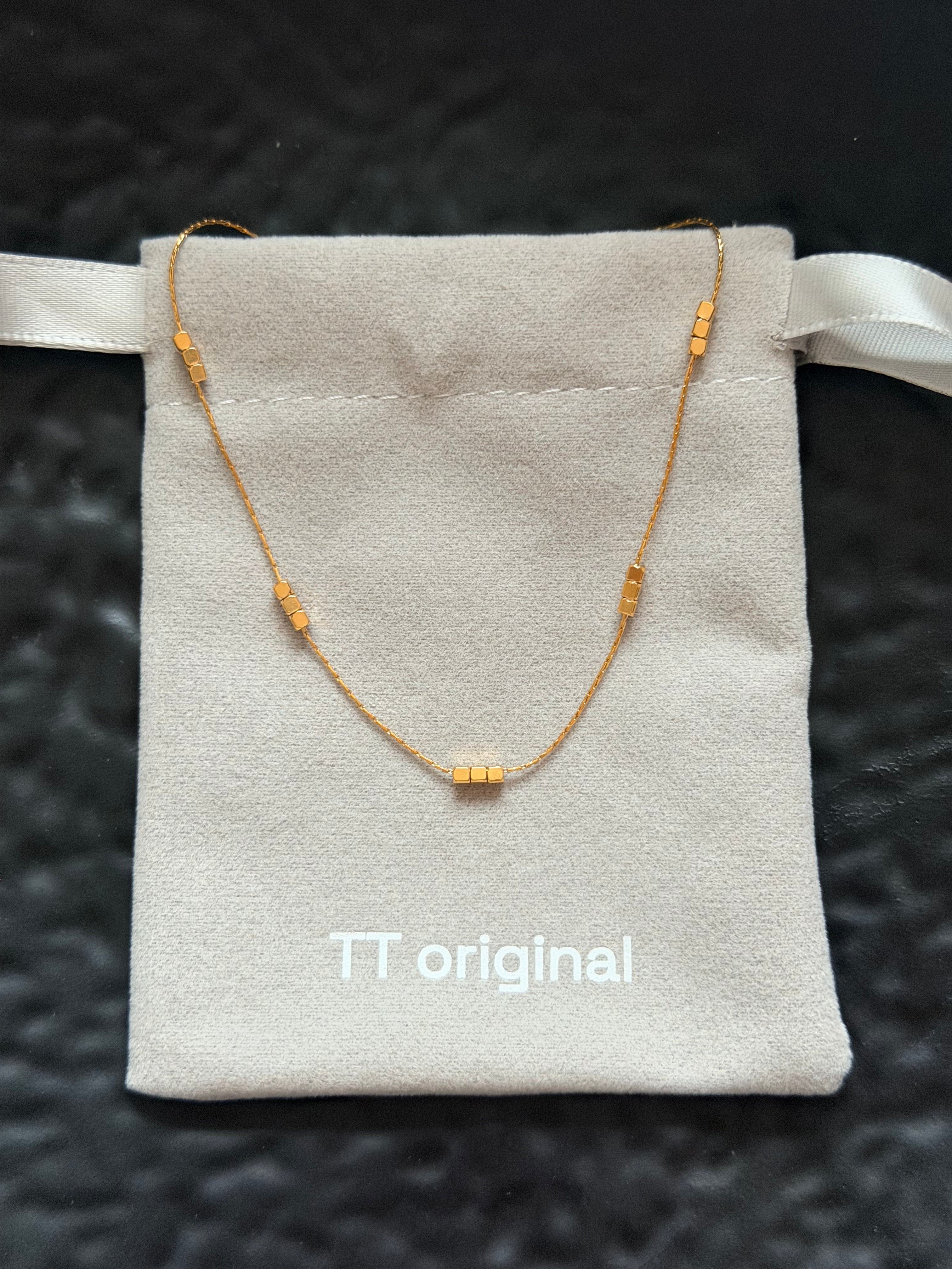 TT original-necklace-Niche design necklaces | Shirt necklaces | Layered necklaces | Square gold necklaces | Everyday commuting style