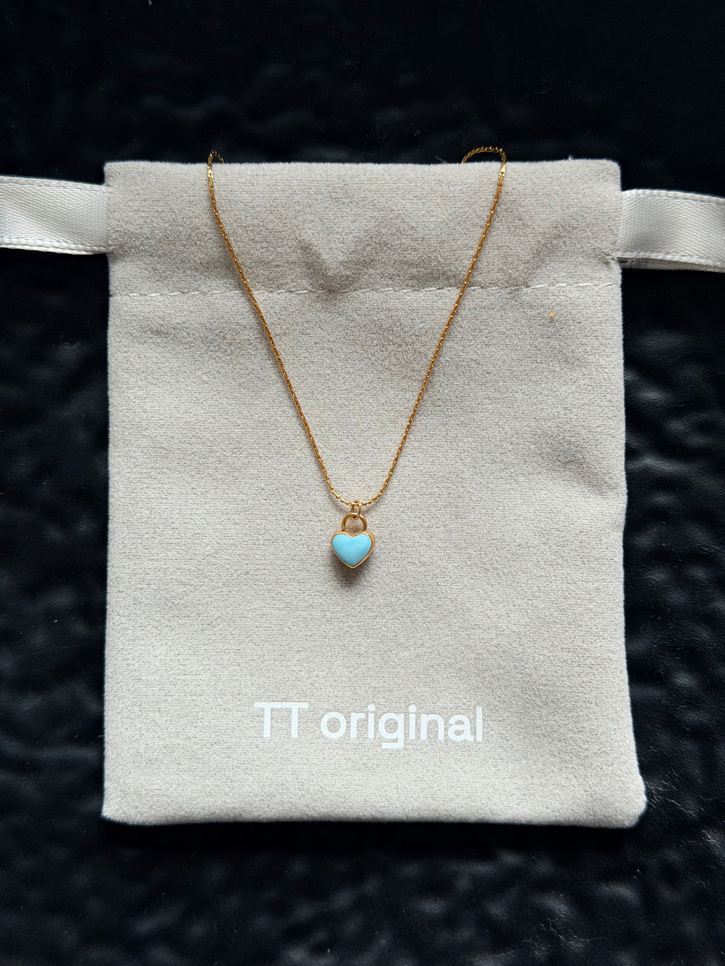 TT original-necklace-Summer Chic Outfit Ideas | Exquisite Blue Heart Pendant Necklace for Women | Simple and Elegant Stacked Gold Chain Jewelry | Cute Everyday Jewelry