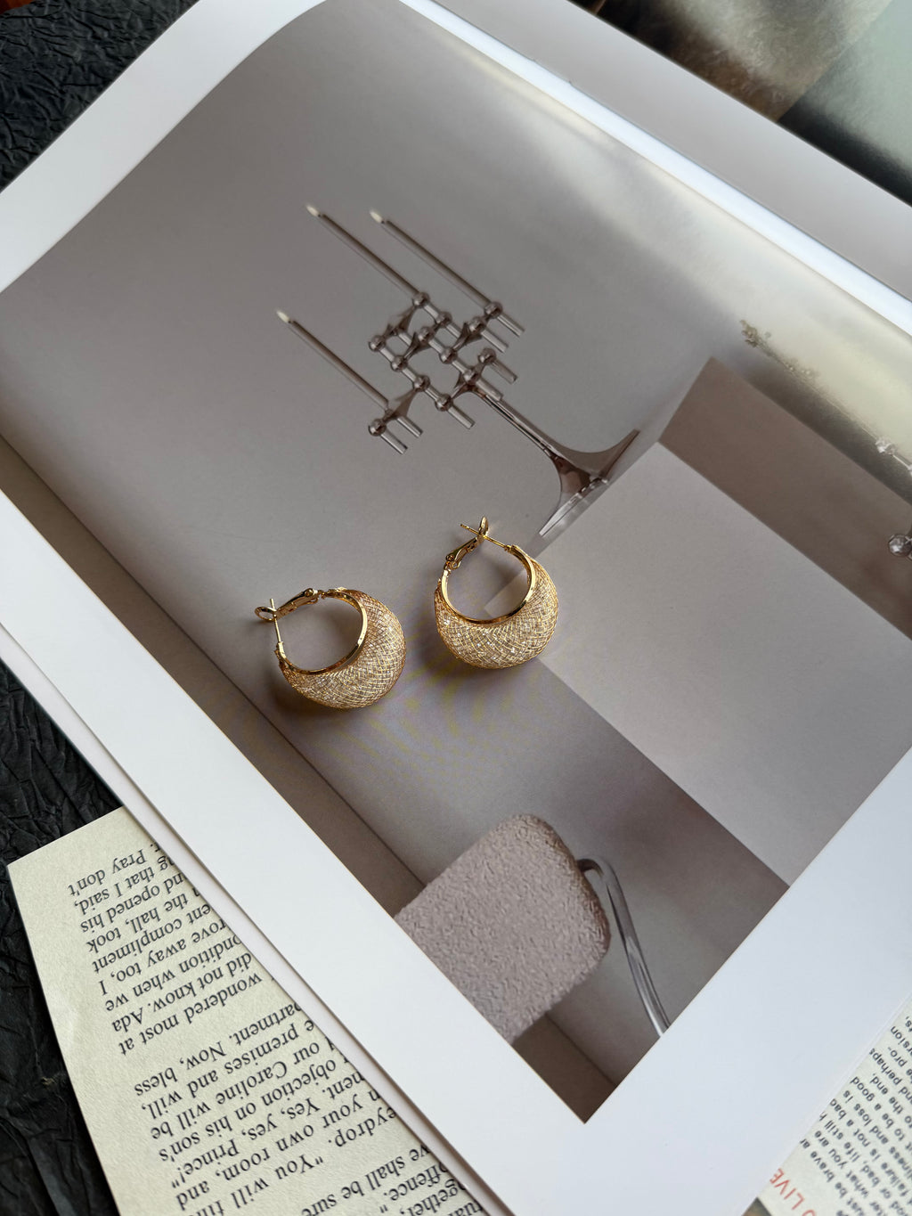 TT original-earring-Gold woven textured teardrop earrings | Mesh statement earrings | Evening accessories | Sparkling diamond luxury jewelry