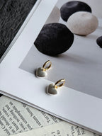 TT original-earring-Women's Gold Heart-Shaped Earrings | Matte Heart-Shaped Pendant Earrings | Simple and Romantic Jewelry Gifts