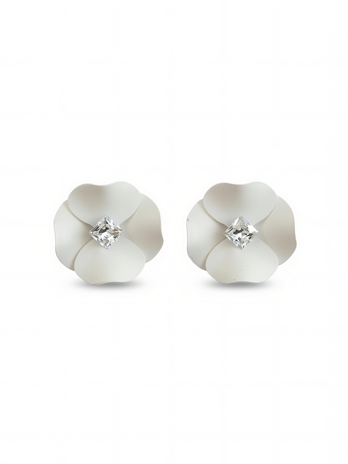 square cut zircon center on white flower earrings