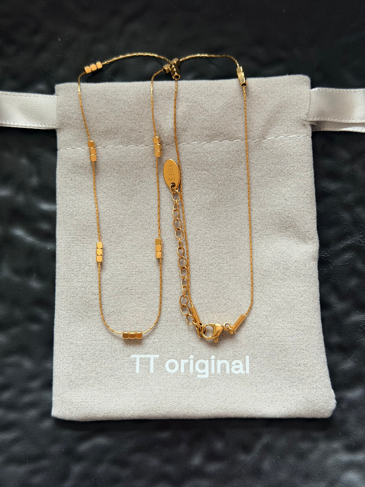 Gold cube chain choker necklace