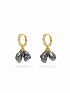 iridescent grey black baroque pearl detail