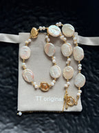 Natural texture of irregular baroque pearl necklace