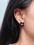 heart shaped pink zircon details on flower earrings