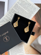 gold-tone finish on vintage drop earrings